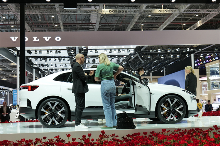 2023上海车展丨极星Polestar 4上海车展首秀，售34.98万元起-第4张图片-科技快讯