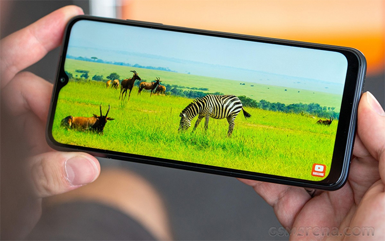 三星Galaxy A22 5G真机图曝光：正面为水滴屏 后置三摄-第1张图片-科技快讯