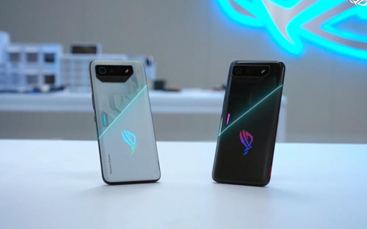 酷炫外观与性能散热全部拉满 腾讯ROG7系列游戏手机正式发布-第4张图片-科技快讯