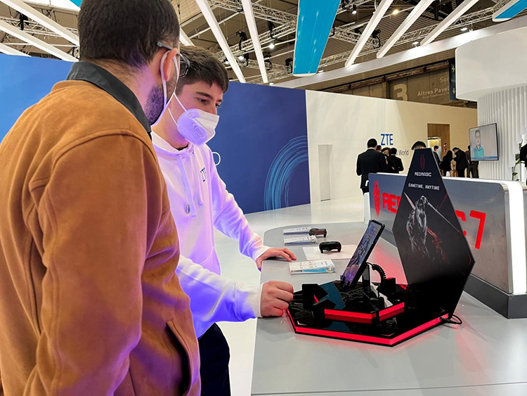 MWC2022 | 中兴多款5G新机齐亮相 毫米波5G传输达到10Gbps-第3张图片-科技快讯