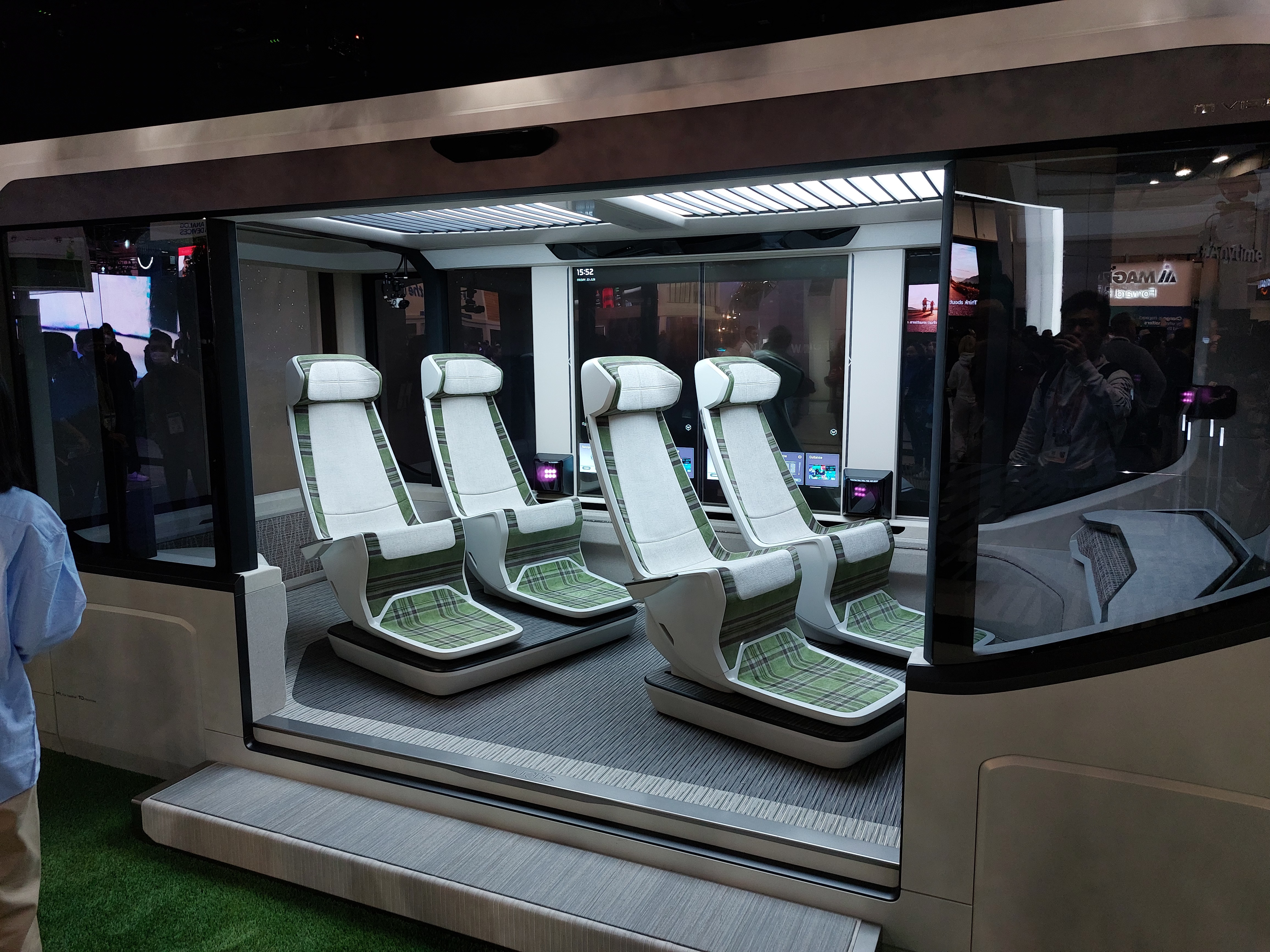 CES 2023丨现代摩比斯发布两款概念车，分别为M.Vision TO和M.Vision HI-第3张图片-科技快讯