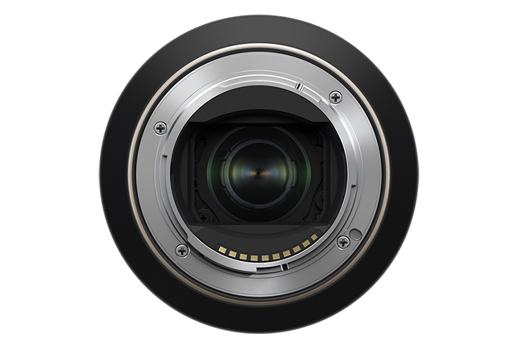 腾龙70-300mm f/4.5-6.3发布在即 全角度谍照曝光-第6张图片-科技快讯