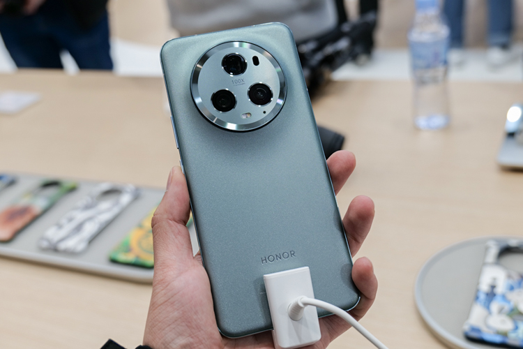 MWC2023 | 荣耀发布Magic5系列手机：搭载"缪斯之眼"星轮三摄，899欧元起-第17张图片-科技快讯
