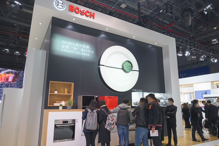 AWE2021 | 博世发布新品冰箱：不仅可以保鲜食材，还有美妆专属空间-第8张图片-科技快讯