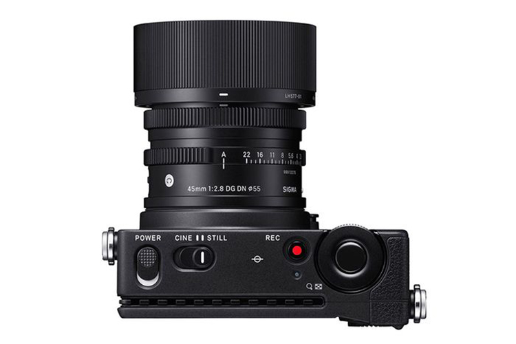 适马将于12月1日发布新品 三颗新定焦主打轻便设计-第5张图片-科技快讯