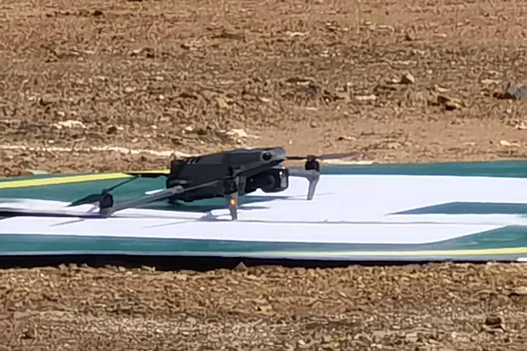 疑似大疆Mavic 3实物照曝光 确认双摄设计续航或可长达46分钟-第4张图片-科技快讯
