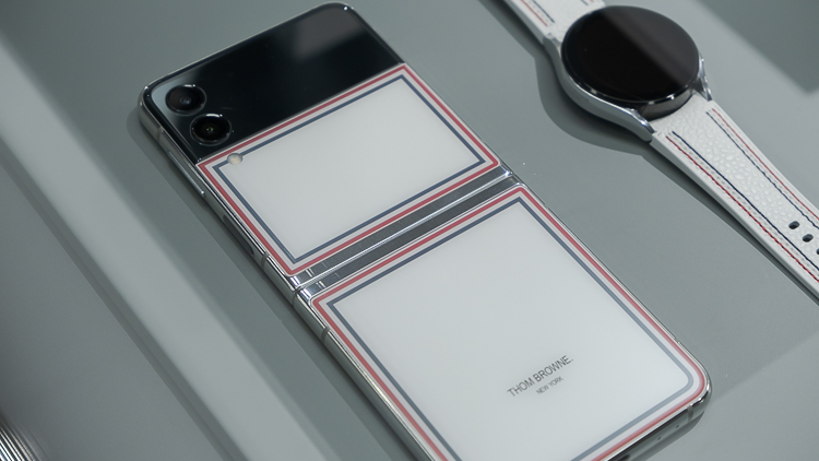 三星Galaxy Z Fold3、Flip3国行售价公布：7599元起，能防水的折叠屏-第22张图片-科技快讯