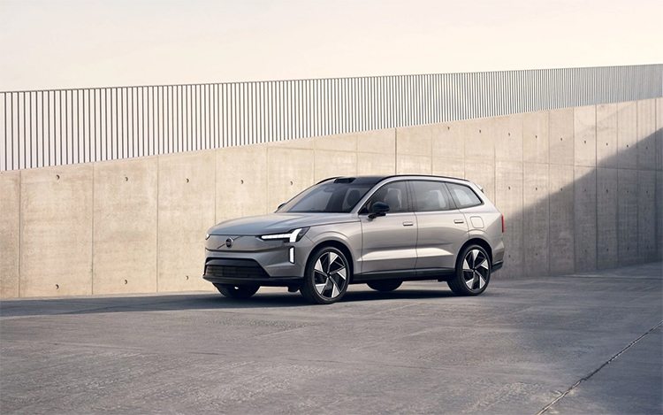 沃尔沃EX90正式发布 定位7座纯电SUV-第1张图片-科技快讯