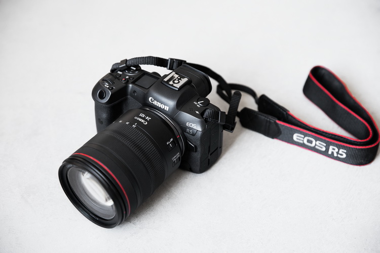 佳能EOS R5、R6双机同步发布 用8K视频改写无反相机市场-第2张图片-科技快讯