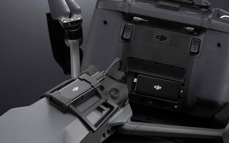 大疆推出DJI Celluar模块 可让Mavic 3实现4G网路图传-第1张图片-科技快讯