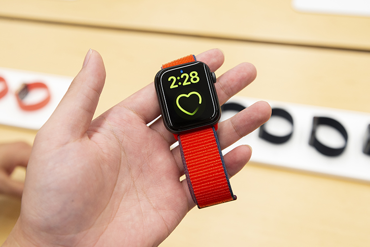 值不值得买？iPad Air 4与Apple Watch Series 6抢先上手体验-第10张图片-科技快讯