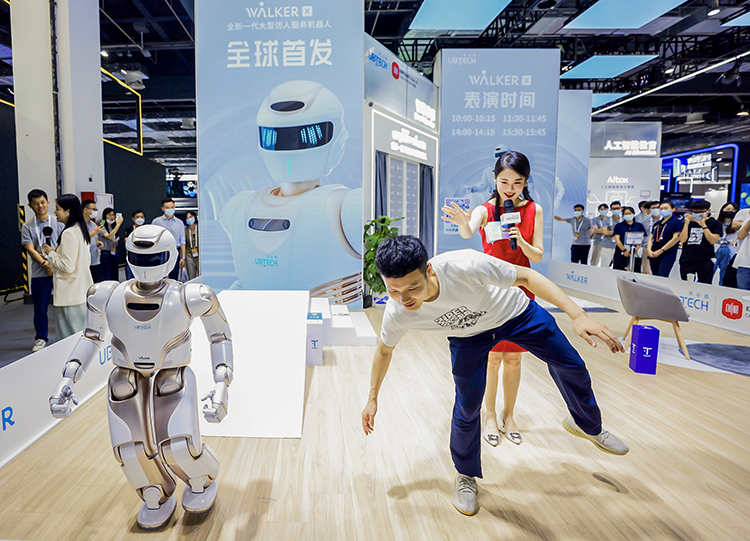 WAIC2021丨优必选发布仿人服务机器人Walker X 展示机器人技术发展成果-第3张图片-科技快讯
