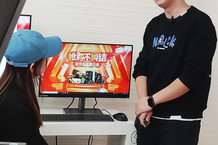 热点科技双11直播圆满结束，三位一体的联想L24q 2K显示器值得入手-第1张图片-科技快讯