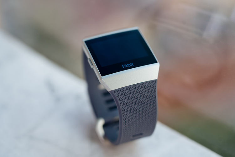 智能手表将有新健康应用加入 Fitbit研发打鼾监测功能-第2张图片-科技快讯