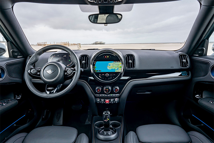 MINI COUNTRYMAN拉古纳蓝 *** 版正式上市 起售价29.18万元-第3张图片-科技快讯