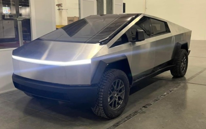 马斯克：Cybertruck今年开始生产 制造难度极高-第1张图片-科技快讯