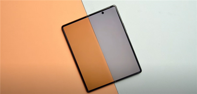 首个Galaxy Z Fold 2详细体验视频放出，价格成唯一悬念-第3张图片-科技快讯