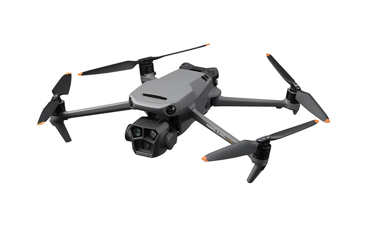 大疆DJI Mavic 3 Pro无人机13888元起售 三摄布局并支持体感飞行套装-第1张图片-科技快讯