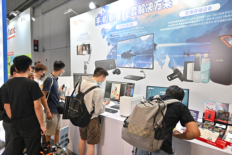 2021P&amp;I | 联想显示器带来高素质表现 专业影像后期能担大任-第2张图片-科技快讯