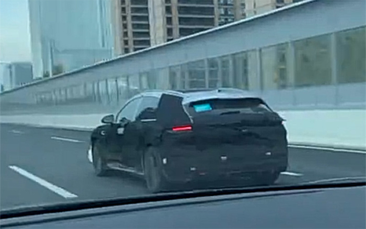 蔚来全新车型路试谍照曝光 或为ET5旅行版-第1张图片-科技快讯
