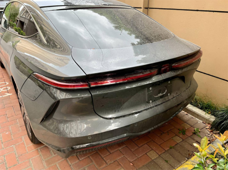 飞凡F7无伪装实车谍照曝光：延续家族外观设计 续航或超700km-第2张图片-科技快讯