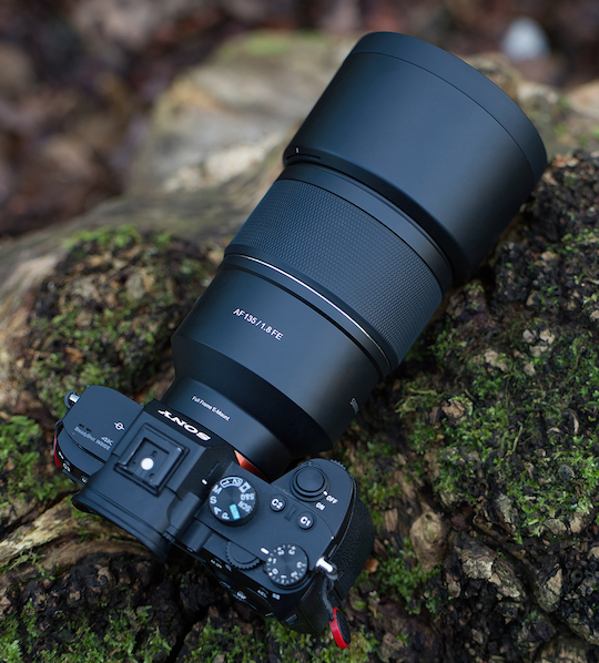 Samyang发布AF 135mm f/1.8 FE镜头 2月1日起售-第1张图片-科技快讯