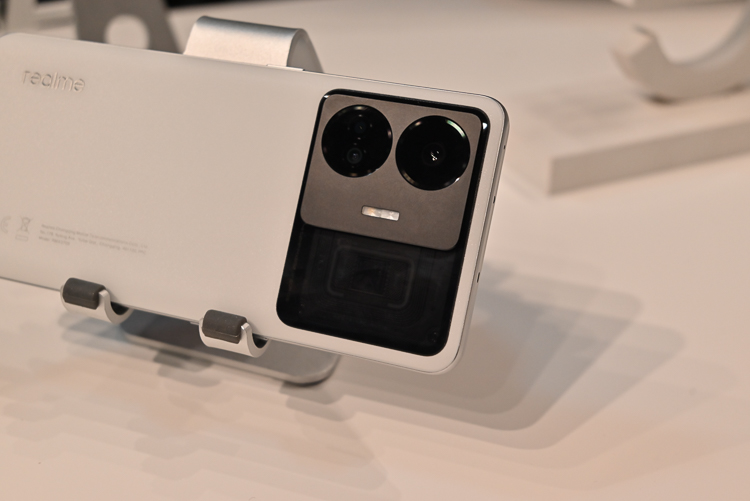 MWC2023 | 真我发布realme GT3手机 将240W满级秒充推向全球-第5张图片-科技快讯