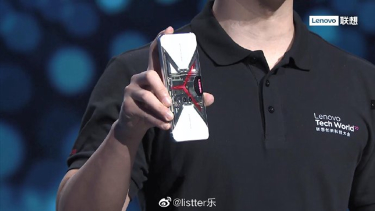 联想拯救者电竞手机Pro发布透明版，X造型极具辨识度-第1张图片-科技快讯