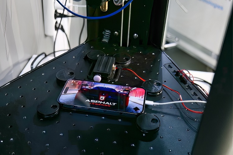 MWC2023 | DXOMARK部署机器人 展示测试手机电池续航-第4张图片-科技快讯