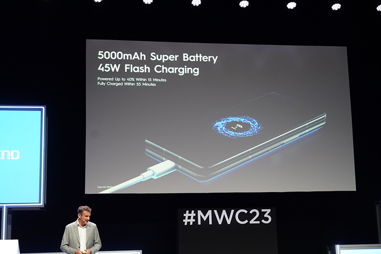MWC2023 | 传音发布PHANTOM V Fold折叠屏 内屏7.85英寸并有天玑9000+加持-第6张图片-科技快讯