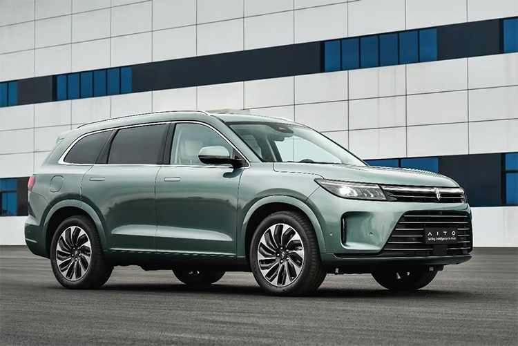 AITO问界M7真车图曝光：定位中大型SUV 将于年内上市-第2张图片-科技快讯