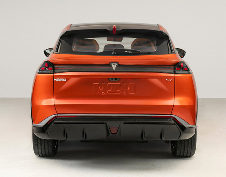 长安深蓝C673申报图曝光 定位中型跨界SUV-第2张图片-科技快讯