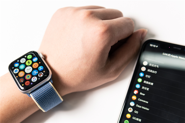 从小米手环到Apple Watch，苹果小米们如何在智能穿戴市场后来居上？-第10张图片-科技快讯
