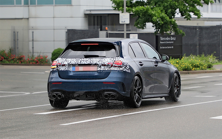 新款梅赛德斯AMG A 45谍照曝光：外观基本无变化 动力有所调整-第4张图片-科技快讯