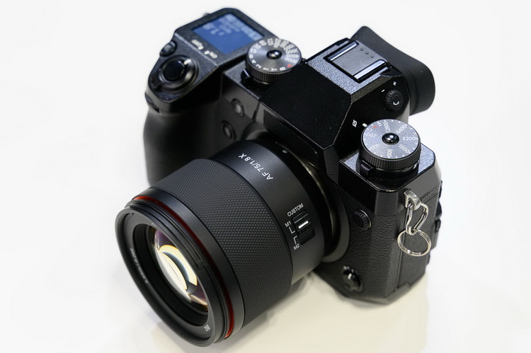 森养AF 75mm f/1.8 X现身CP+ 或为E卡口换壳版-第4张图片-科技快讯
