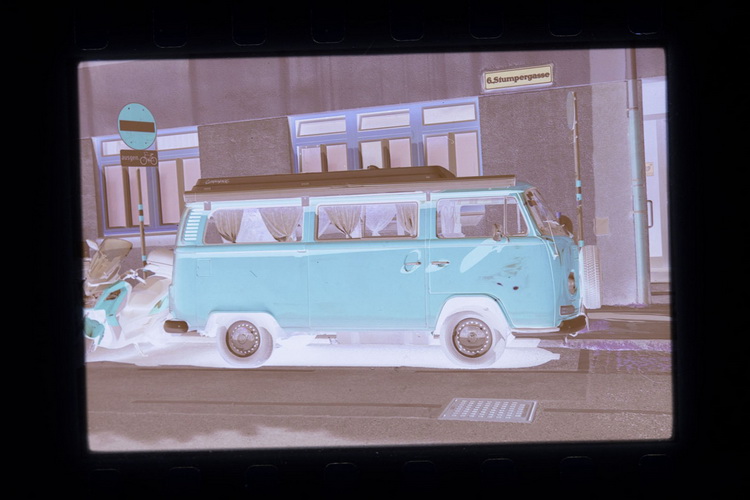 Lomography推出DigitaLIZA Lab工具 轻松去胶片色罩-第2张图片-科技快讯