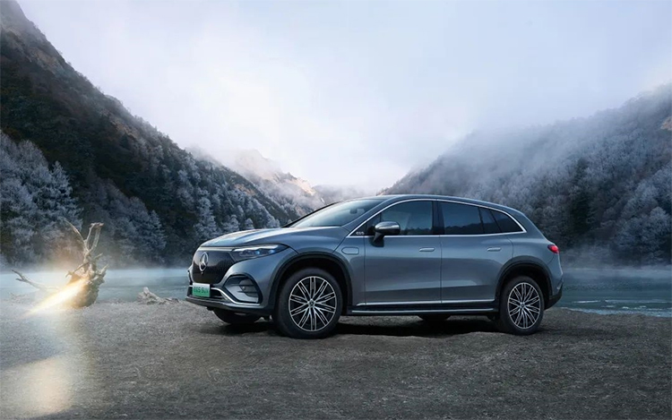 奔驰纯电EQS SUV正式上市：更高续航742km 售价91.05万元起-第1张图片-科技快讯