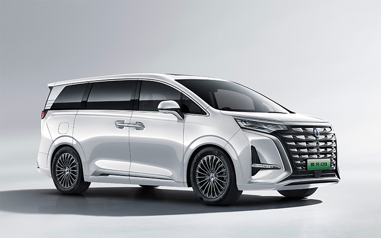 腾势D9正式开启预售：定位高端豪华MPV 起售价33.5万元-第2张图片-科技快讯