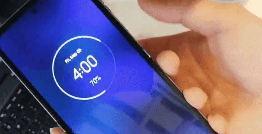 摩托罗拉Razr 3续航或存在较大短板 传言将内置2800mAh电池-第2张图片-科技快讯