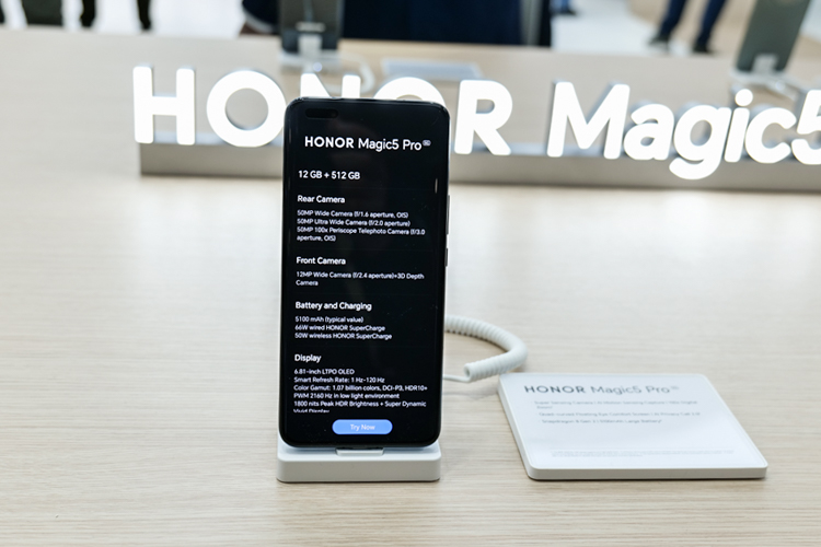 MWC2023 | 荣耀发布Magic5系列手机：搭载"缪斯之眼"星轮三摄，899欧元起-第4张图片-科技快讯