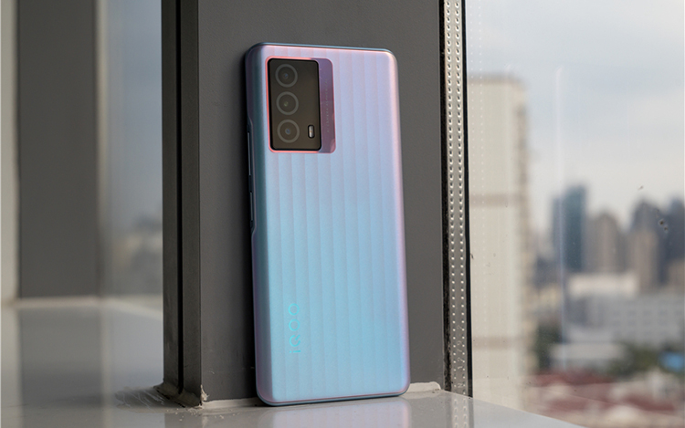 iQOO Z6新机或将支持80W快充 Neo7后置主摄升级为IMX766V-第1张图片-科技快讯