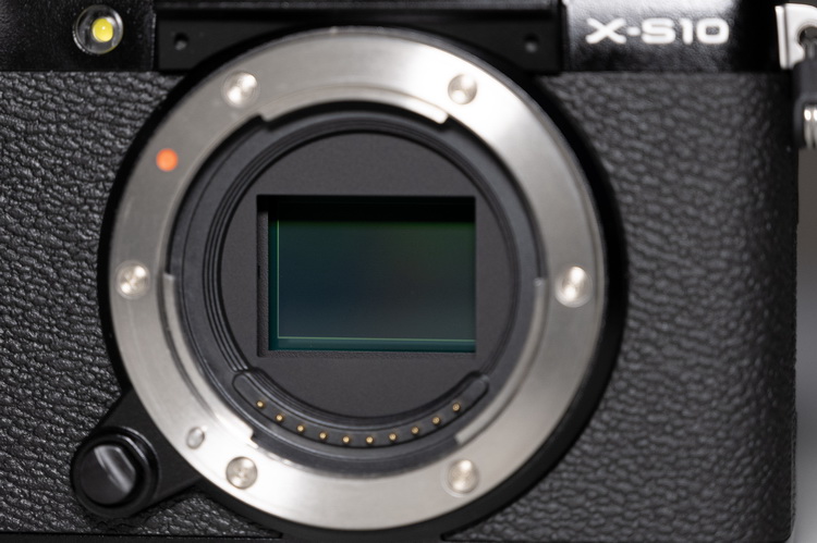 富士发布X-S10微单相机 直出、Vlog双重利器 -第3张图片-科技快讯