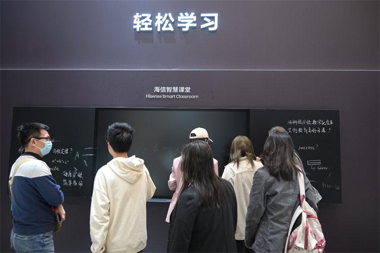 AWE2023 | 海信视像全场景产品矩阵炫技AWE，看震撼画质！-第8张图片-科技快讯