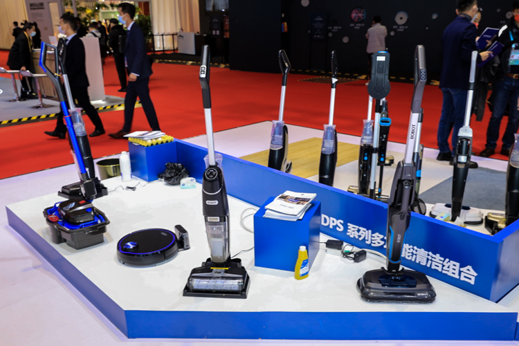 CIIE2021 | BOBOT带来吸尘拖地一体机：充分展示清洁黑科技-第4张图片-科技快讯
