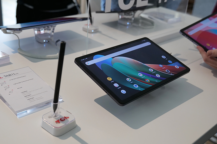 MWC2023 | TCL 40系列再添3款新机，加速5G手机普及，同时发布护眼新平板-第10张图片-科技快讯