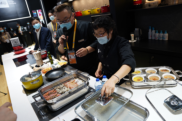 CIIE2021丨米技亮相第四届进博会 用科技打造新中式厨房-第1张图片-科技快讯