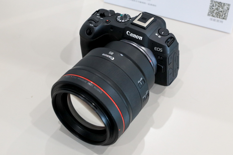 佳能双机双镜发布 EOS R8单机售价10499元-第11张图片-科技快讯