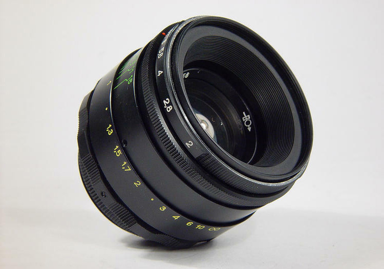 泽尼特今秋发布60mm f/2.8微距镜头 俄罗斯制造支持电磁光圈-第2张图片-科技快讯