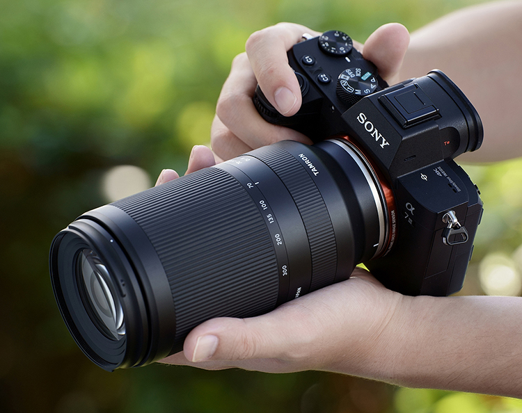 腾龙70-300mm f/4.5-6.3发布在即 全角度谍照曝光-第1张图片-科技快讯