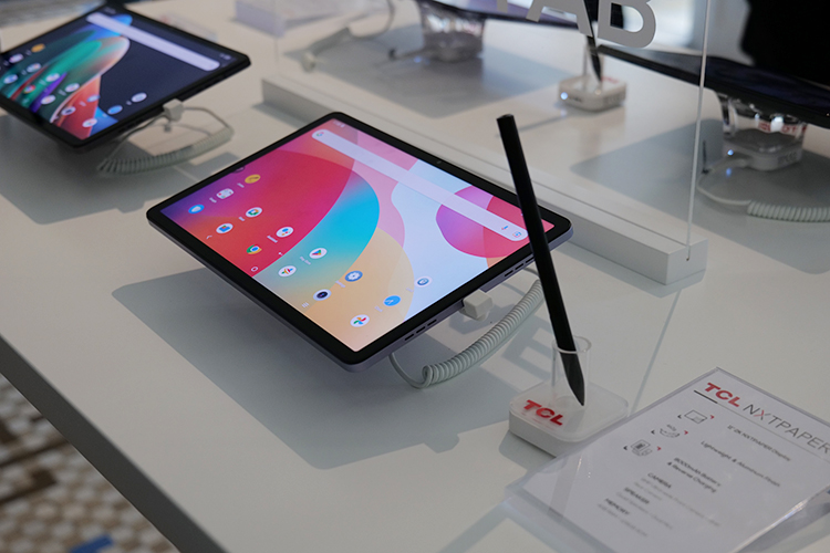 MWC2023 | TCL 40系列再添3款新机，加速5G手机普及，同时发布护眼新平板-第9张图片-科技快讯